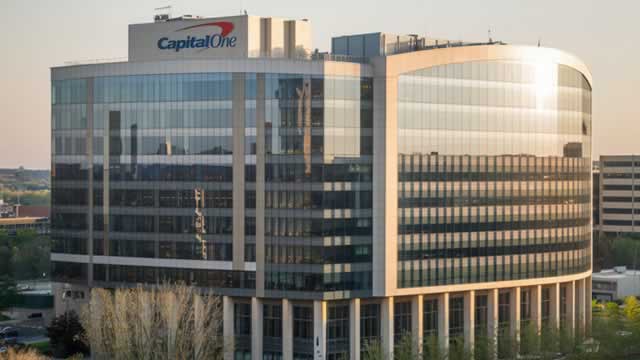 Sen. Elizabeth Warren presses Eric Trump for update on Capital One de-banking lawsuit