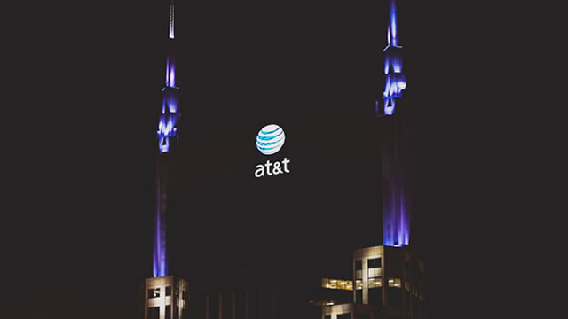 AT&T Shares Pause Friday: What's Going On?