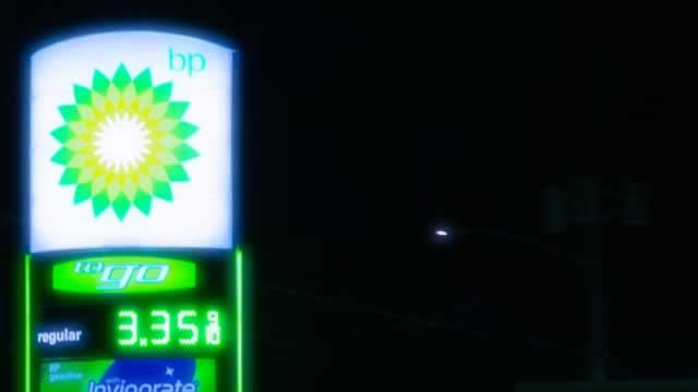 BP、10億ドルの減損損失も債務削減
