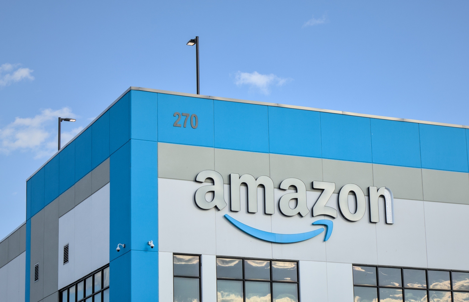 アマゾン、AI競争で優位に立つか