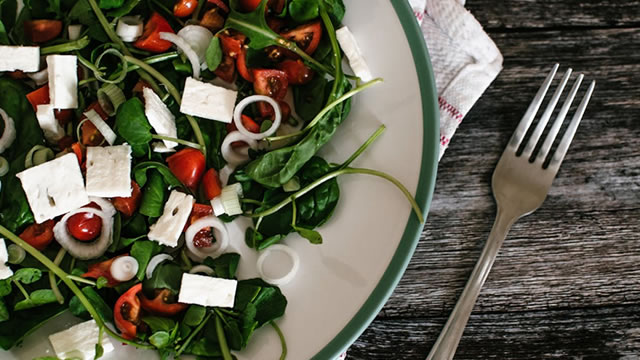 Sweetgreen shares jump 15% after Taco Bell linked to explosive diarrhea parasite