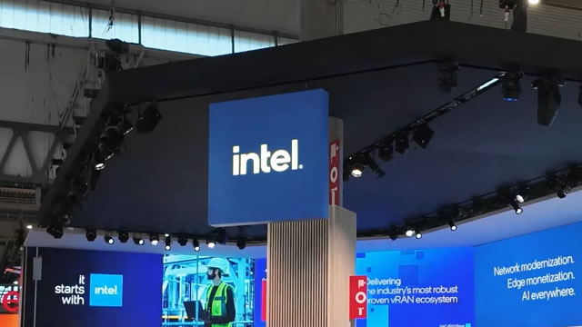 Intel positioned for earnings upside as Wedbush highlights server demand and margin recovery