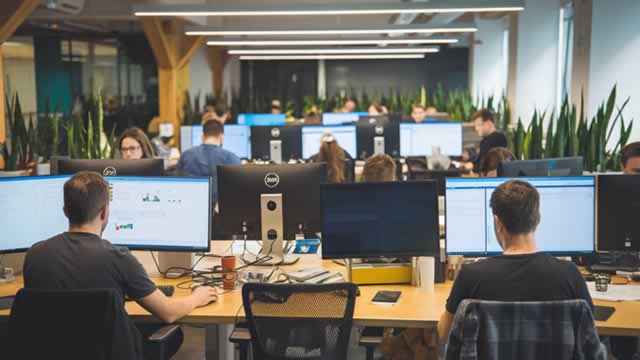 パランティア、AIプラットフォームで急成長