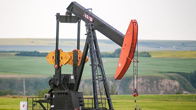 Natural Gas and Oil Forecast: WTI Holds Bullish Trend; Can Natural Gas Extend Above $3?