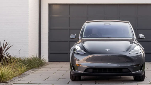 Tesla Just Had a Toyota-Sized Meltdown—JPMorgan, UBS Raise Red Flags