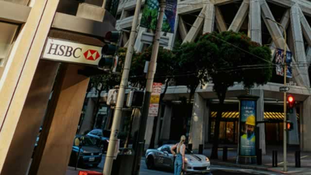 HSBC pretax profit beats estimates, boosted by higher net interest income and fees