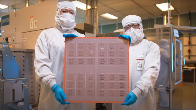 Intel: Priced For Potential Of CPUs, Not For The Momentum Of The Foundry (Upgrade)