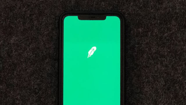 Robinhoodブロックチェーン、ミームコインで手数料記録