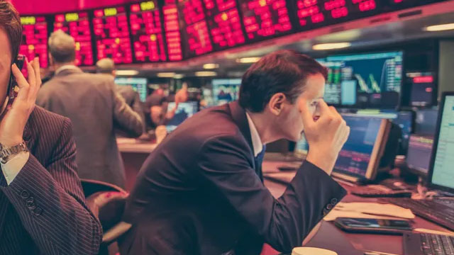 米長期金利4.8%が試金石、財政リスクが波及懸念