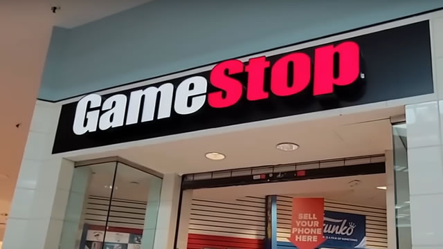 Jim Cramer Calls GameStop a Buy: 'They're Having Some Success'