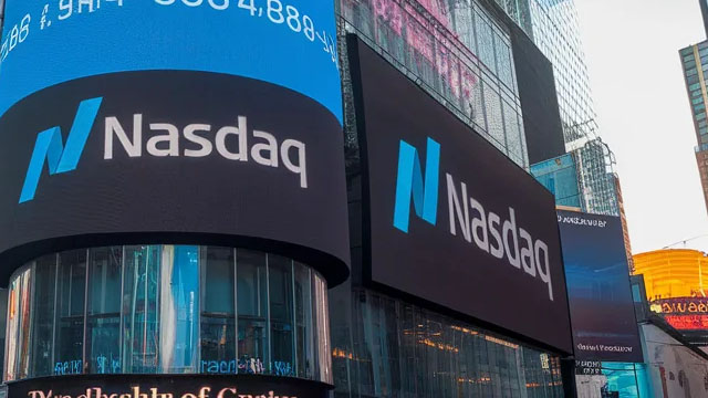 Nasdaq Index: AI Infrastructure Leads as Energy Stocks Give Back Oil Premium