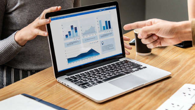 Celebrus Technologies drops 29% as forecast losses widen